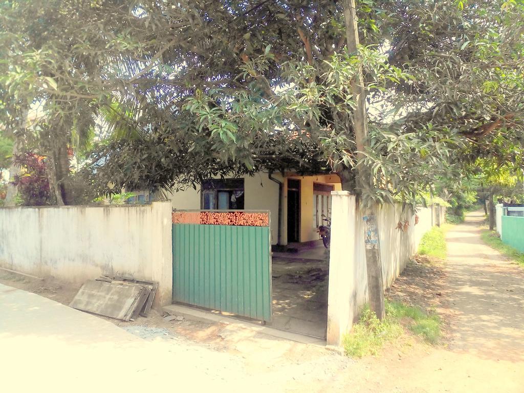 Hikkaduwa Home Stay Exterior photo