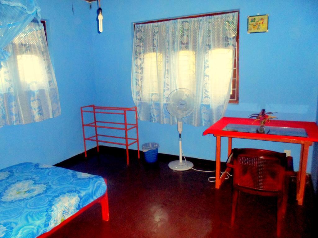Hikkaduwa Home Stay Room photo